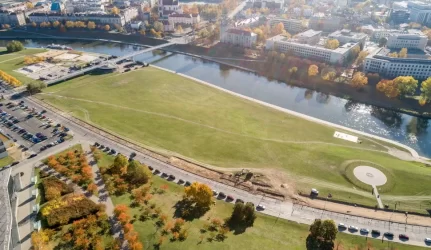 Neries krantinėje Vilniaus valdžia tiesia nereikalingą dviračių taką
