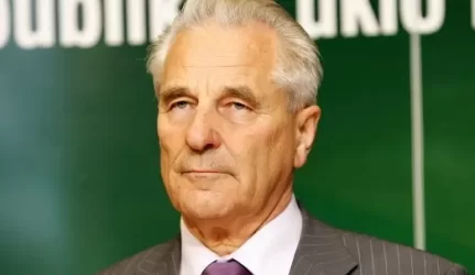 Nuosavas elektros jėgaines turinčios įmonės piktinasi padidintu VIAP mokesčiu