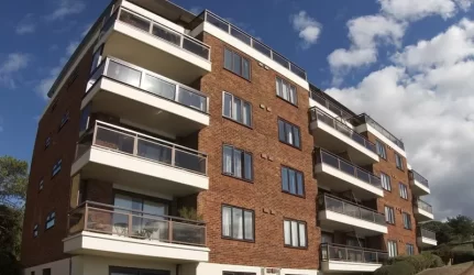 “Ober-Haus” : butai Klaipėdoje pernai pigo beveik 5 proc.