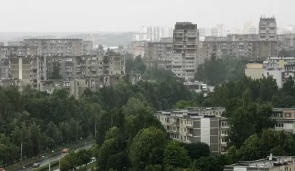 Pernai vyravo žemos tiek NT pardavimo, tiek nuomos kainos