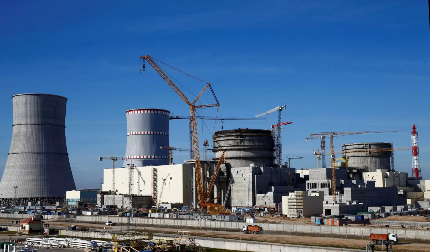Rusija pasirengusi suteikti kreditą Baltarusijai atominei elektrinei statyti