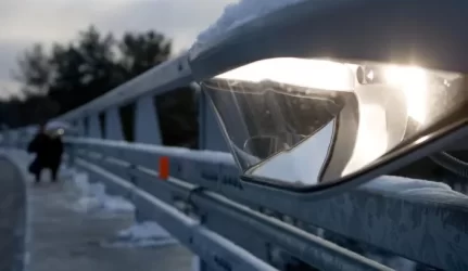 Per iškilmes elektros netaupė