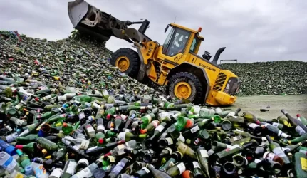 Stipriai atsiliekame tvarkydami atliekas