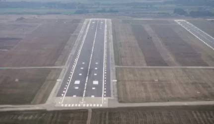 Vilniaus valdžia iki rudens žada sutvarkyti kelią nuo oro uosto iki centro