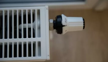 Už sausį žada maždaug trečdaliu mažesnes sąskaitas