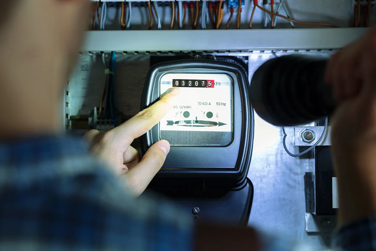 Į elektros rinką įmonės žengia vangiai