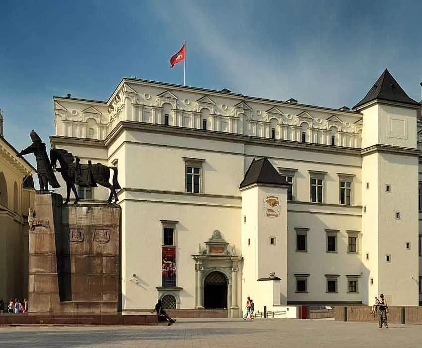 Prezidentė: Valdovų rūmų statybos turi būti skaidrios