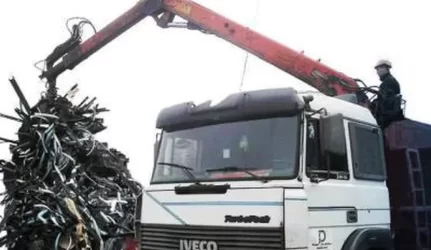 Atsigaunančios rinkos brangina metalą