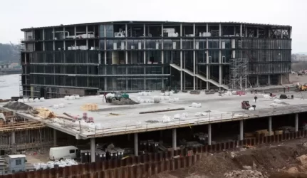 “Vėtrūnos” statybininkai 17 val. jau vyksta ilsėtis