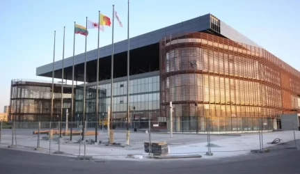 Pabaigtuvės – be datos