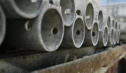 “Girstučio” rekonstrukcija stringa