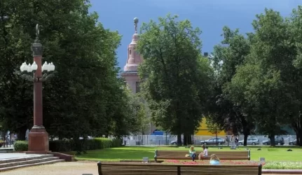 Atsinaujino Lukiškių aikštė