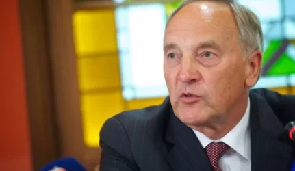 Latvijos prezidentas skeptiškas dėl dalyvavimo VAE projekte