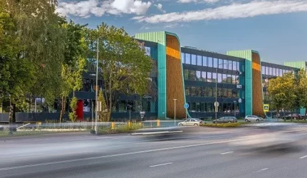 Biurus iš priemiesčių kelia į miestų centrus