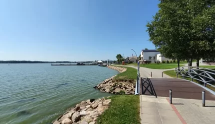 Balčio ežero pakrantės urbanizuojamos