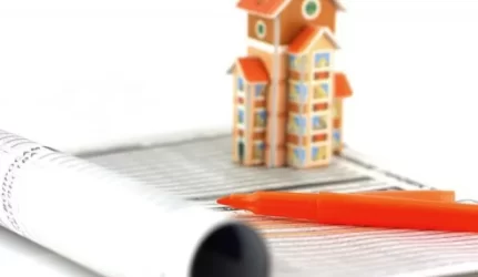 Brangiusią nekilnojamąjį turtą valdo energetikai ir prekybininkai