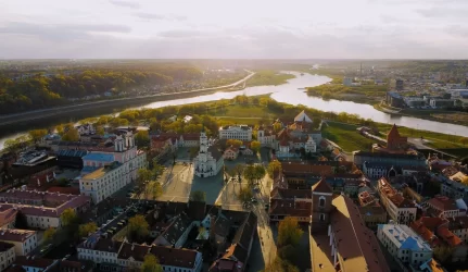 Liepą butų kainos keitėsi tik Kaune