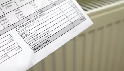 Teisybės paieškos stumia į skolas už šilumą