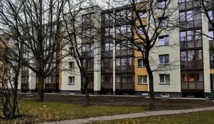 Akmenėje renovuojama keliasdešimt daugiabučių namų