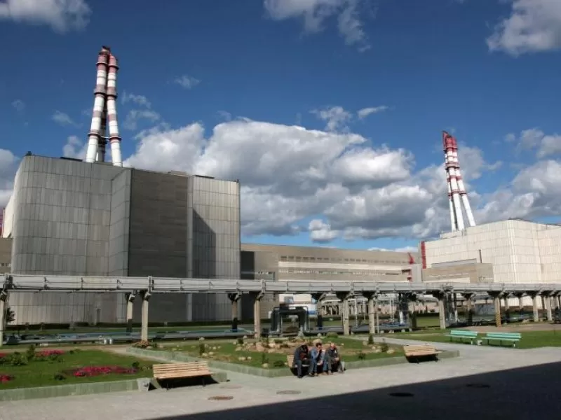 „Hitachi“ pradėjo derybas su regioniniais partneriais