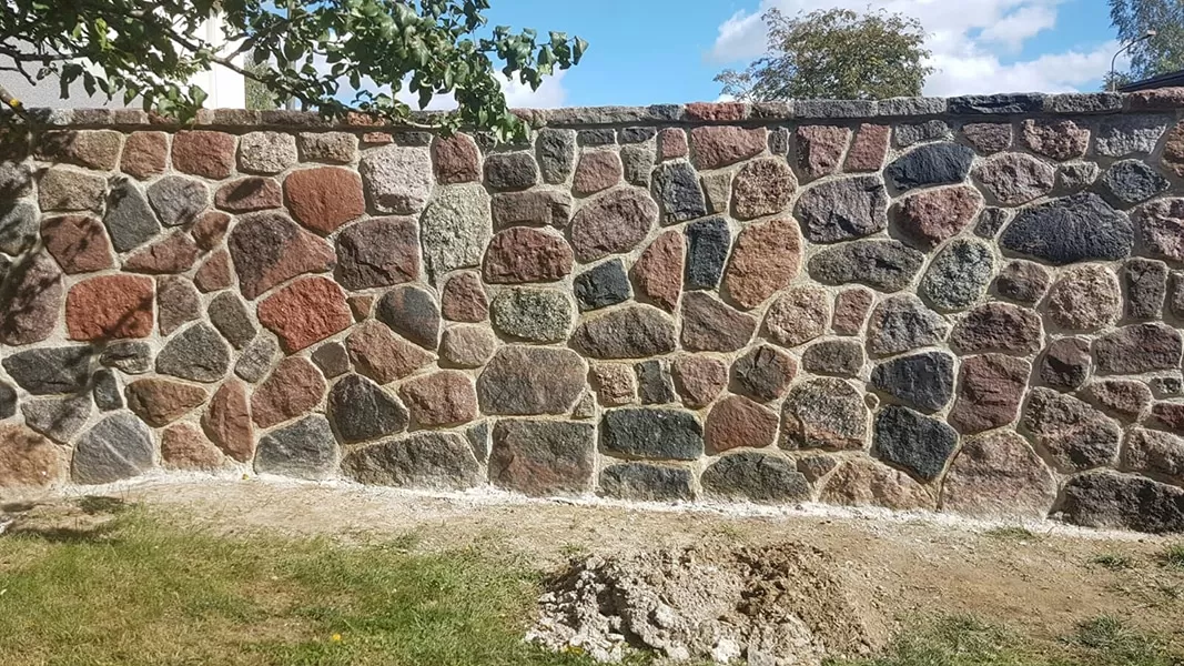 akmens siena gabionai