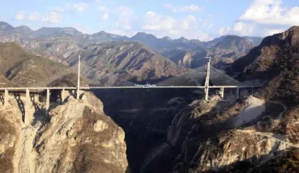 aukščiausias pasaulyje tiltas