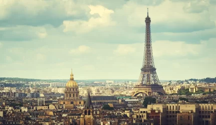 Eifelio bokštas prastovės dar bent 200 metų, atskleidė tyrimas