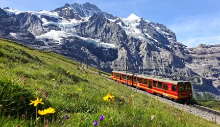 Prancūzija ir Italija statys greitųjų traukinių tunelį po Alpėmis
