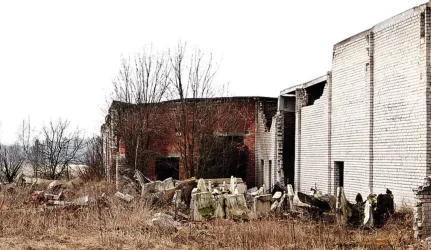 Bendrovėms trukdo atnaujinti griuvėsius