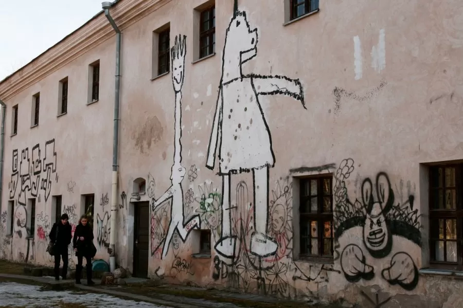 Nenuvalančiuosius grafičių žada bausti