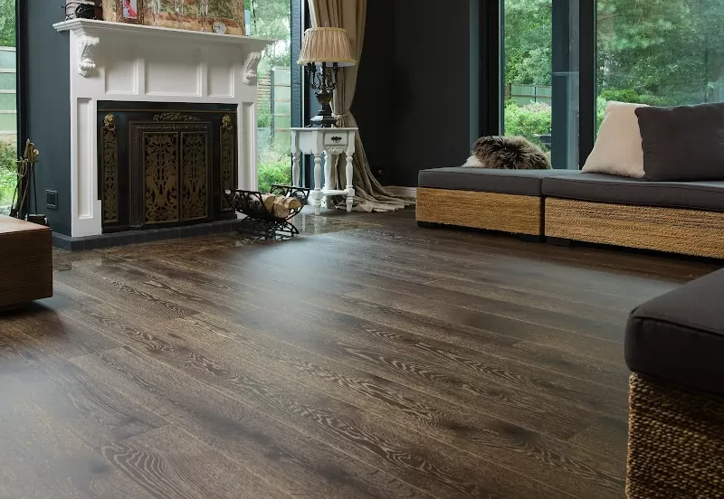Ar galima medines grindis kloti ant šildomų grindų?
