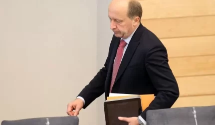 Premjeras: referendumas sukeltų „Hitachi“ abejonių