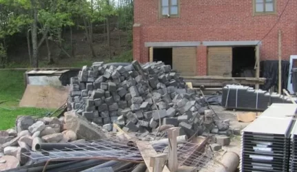 Savivaldybė dėl Gedimino prospekto trinkelių kreipėsi į policiją