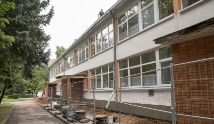 Visos sostinės mokyklos remontą baigs laiku, šiemet didieji rekonstrukcijų projektai vykdomi rekordiniame skaičiuje įstaigų