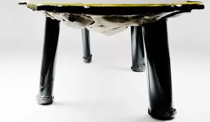 „Šeši vandens stalai“: netradicinis požiūris į įprasto baldo dizainą