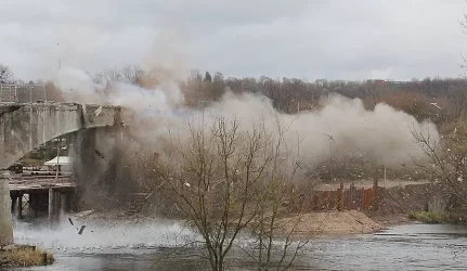 Panemunės tiltas atlaikė bandomąjį sprogimą