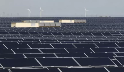 Saulės energija susigundę verslininkai ėmė dairytis stogų