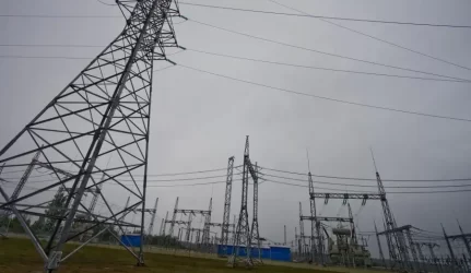 Artinimasis prie elektros tinklo įrenginių kelia mirtiną pavojų