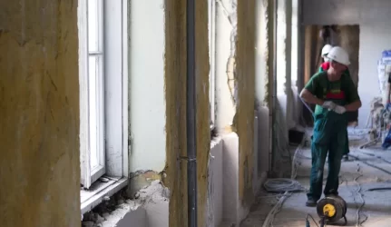 Masinei renovacijai trūksta statybininkų