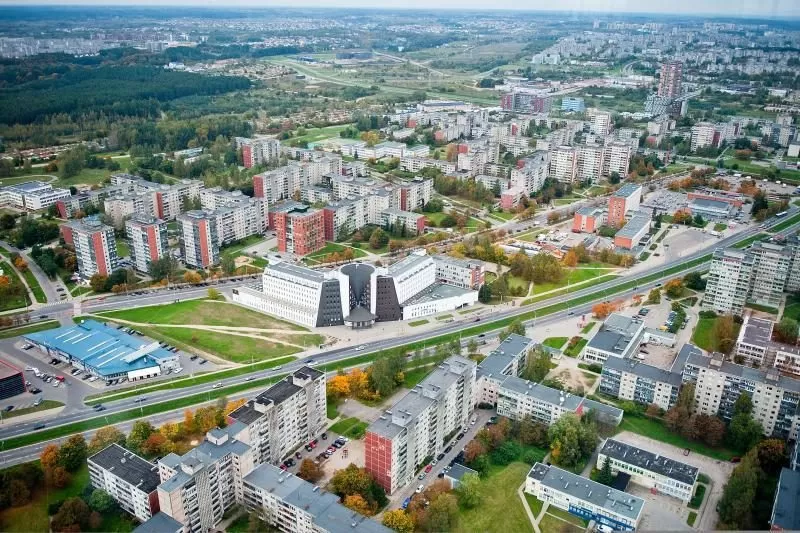 Vilniaus savivaldybė Aplinkos ministerijai teikia 250 renovuotinų namų Vilniuje sąrašą