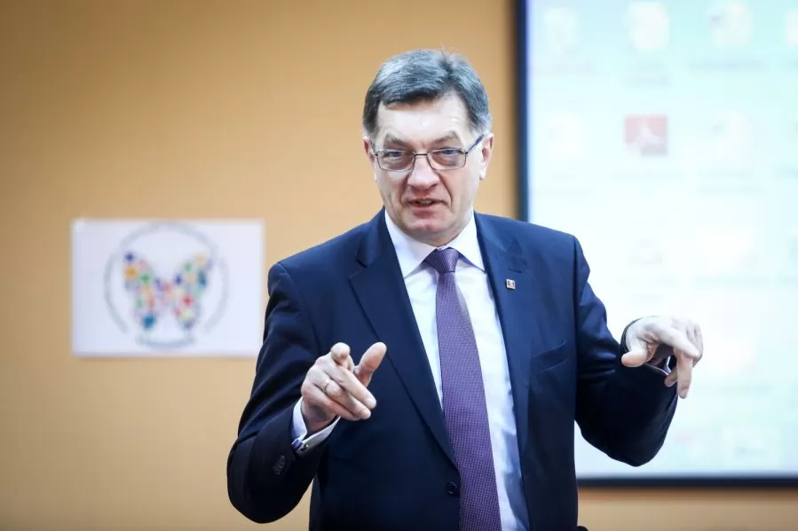 A. Butkevičius: be pagrindo skundžiantys pirkimus SGD terminalo statybai turės atlyginti žalą