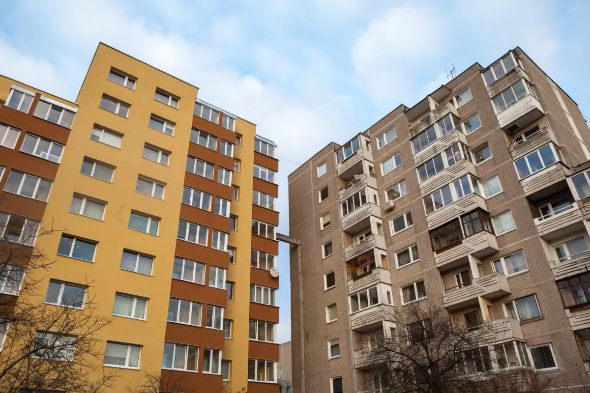 Plūstelėjo norintys renovuoti daugiabučius