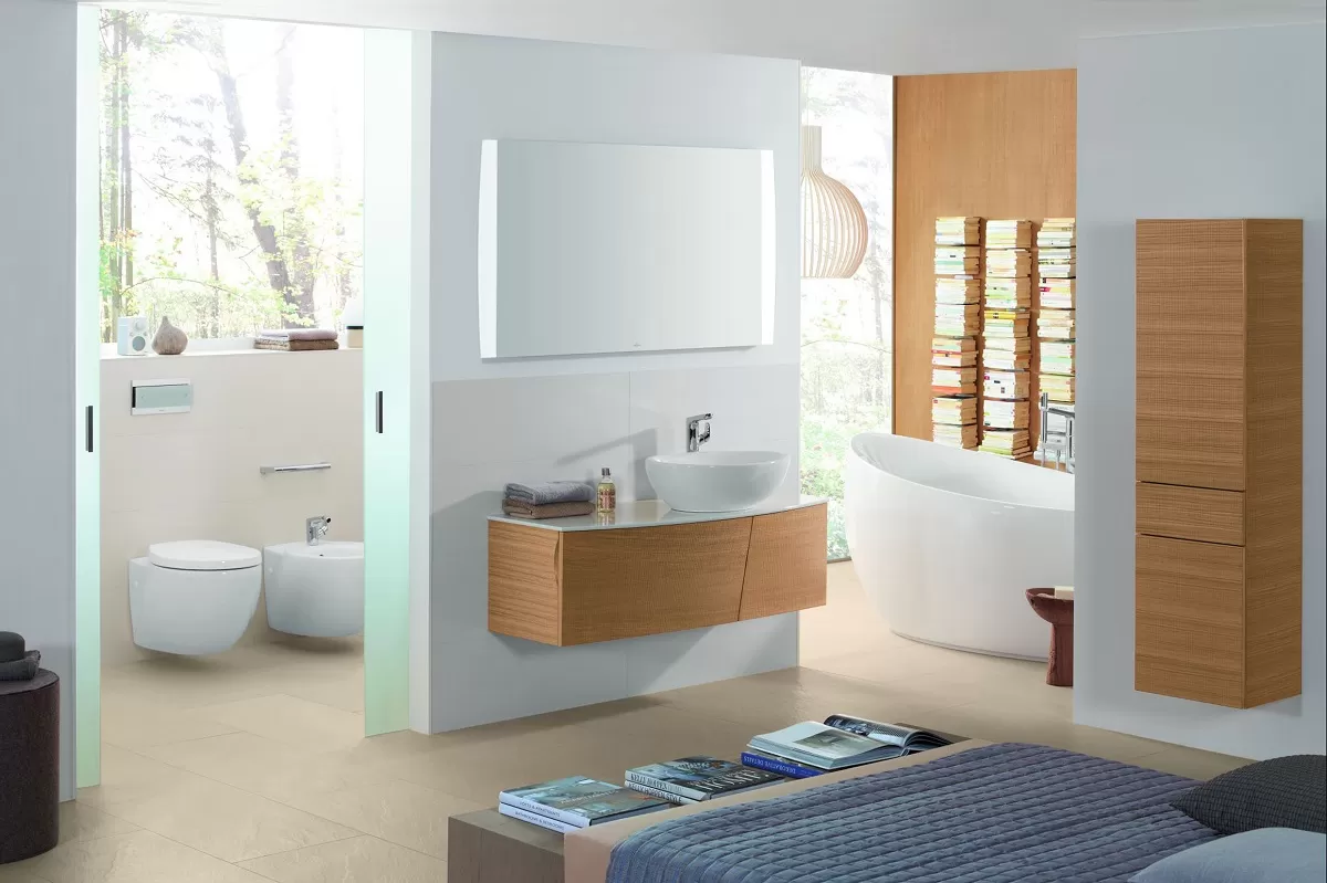 Naujosios kartos vonios kambario baldai „Aveo“ ‒ vertinantiems natūralų ir jausmingą interjerą