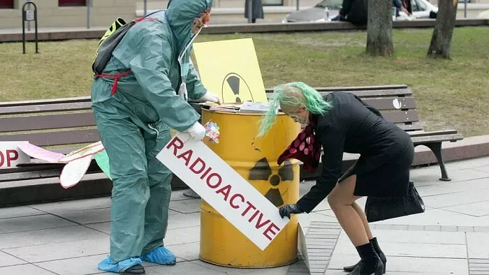 Nuomonė apie AE: kaip galima statyti, nesugebant net uždaryti?