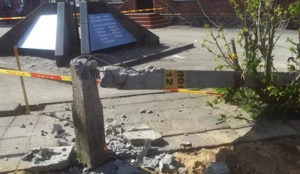 Darbėnuose dėl neatsargiai šalia elektros linijos vykdytų darbų sužaloti praeiviai