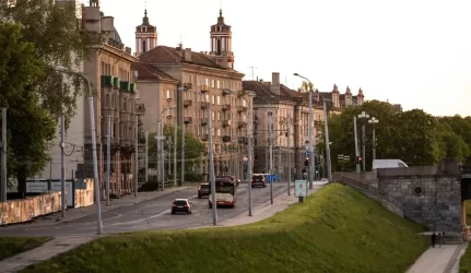 Vilniaus savivaldybės administracija nuomoja viešo konkurso būdu negyvenamąsias patalpas