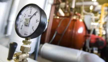 Gyventojai kyla prieš planuojamą statyti atliekų deginimo elektrinę