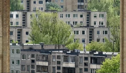 Iškeldinti pasiturinčius socialinių būstų gyventojus bus siekiama per privatizaciją