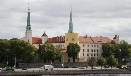 Pakeliui į Rygą – lietuviški architektūriniai ženklai