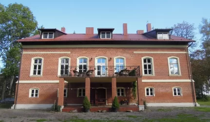 Restauruojant Dautarų rūmus pavyko atrasti turtingą sienų dekorą